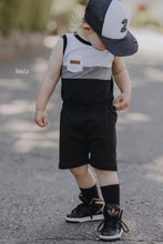 Lade das Bild in den Galerie-Viewer, Body kuuler Knirps