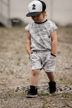 Lade das Bild in den Galerie-Viewer, Loriot Mini