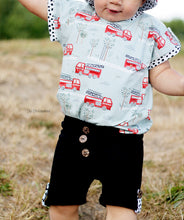 Lade das Bild in den Galerie-Viewer, Sommershorts 23 Mini